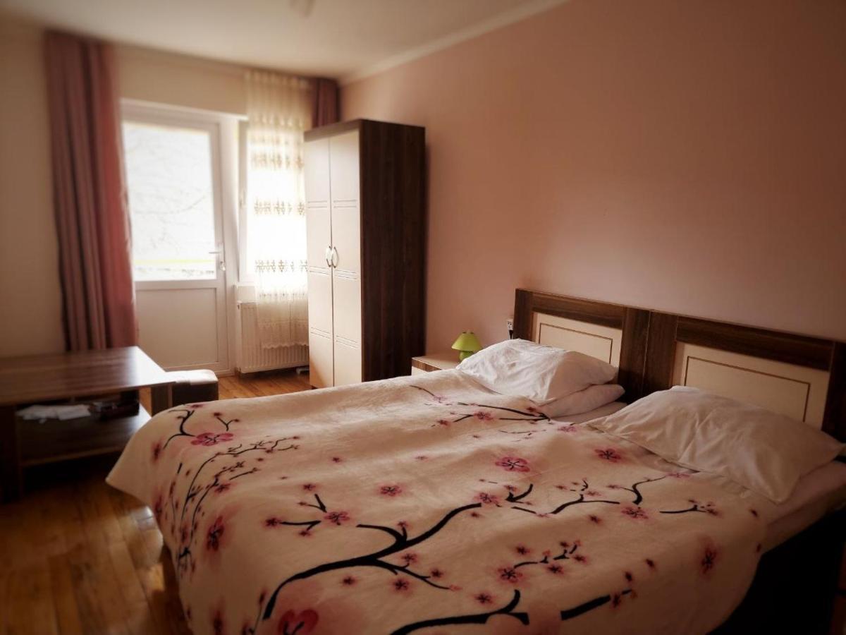 Bed and Breakfast Girgola Местия Экстерьер фото